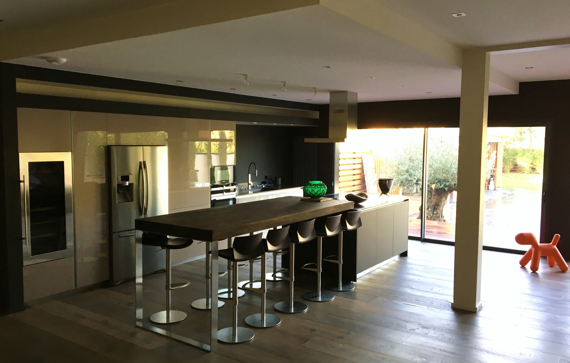 cuisine Maxima 2.2 en stratifié Fénix noir mat et plans de travail en granit noir Zimbabwé